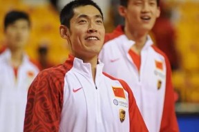 九游网页版直接进入-举重夜战：吴越天虎队读秒扳平北城霹雳队，主帅临场妙招二次进攻频频奏效